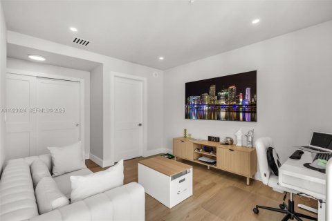 Copropriété à vendre à Miami, Floride: 3 chambres, 212.65 m2 № 1977478 - photo 22