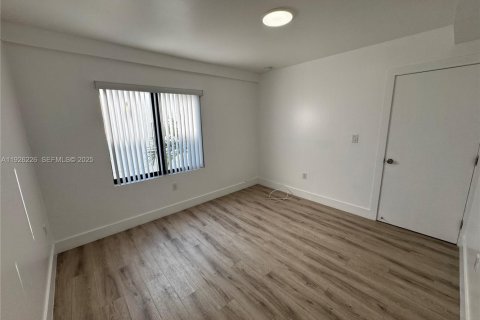 Appartement à louer à Miami, Floride: 1 chambre, 92.9 m2 № 1986403 - photo 13
