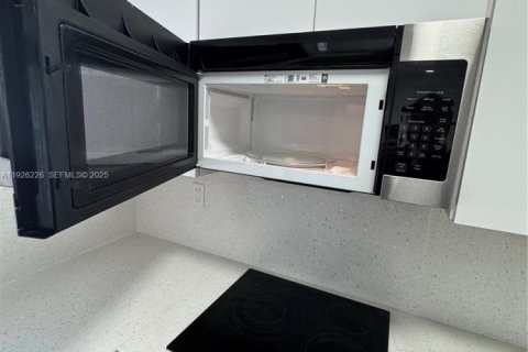 Appartement à louer à Miami, Floride: 1 chambre, 92.9 m2 № 1986403 - photo 7