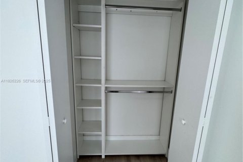 Appartement à louer à Miami, Floride: 1 chambre, 92.9 m2 № 1986403 - photo 16