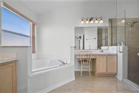 House in Orlando, Florida 3 bedrooms, 171.96 sq.m. № 1631744 - photo 23