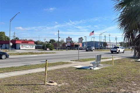 Immobilier commercial à louer à Tampa, Floride: 371.61 m2 № 2092246 - photo 9