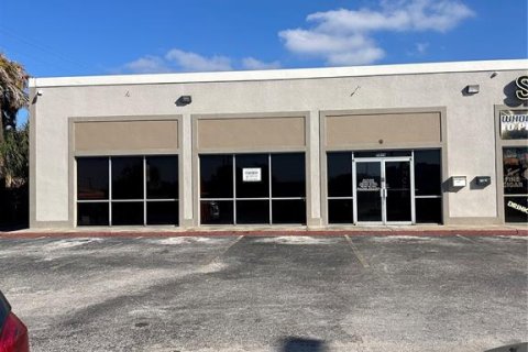 Immobilier commercial à Tampa, Floride 371.61 m2 № 2092246