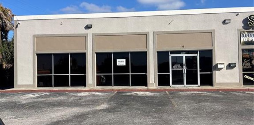 Immobilier commercial à Tampa, Floride 371.61 m2 № 2092246