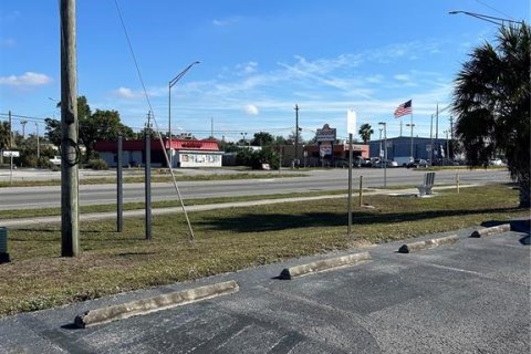 Immobilier commercial à louer à Tampa, Floride: 371.61 m2 № 2092246 - photo 10
