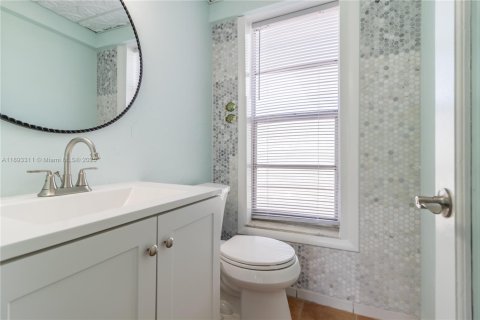 Copropriété à vendre à Miami Beach, Floride: 2 chambres, 81.57 m2 № 1945263 - photo 7