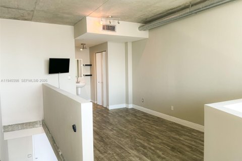 Copropriété à louer à Miami, Floride: 73.86 m2 № 1998288 - photo 6