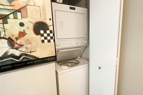 Copropriété à louer à Miami, Floride: 73.86 m2 № 1998288 - photo 10