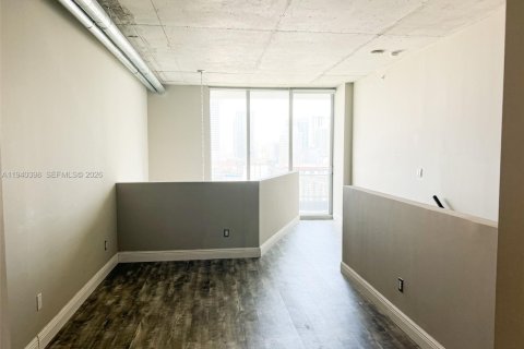 Copropriété à louer à Miami, Floride: 73.86 m2 № 1998288 - photo 12