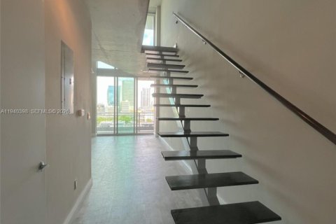 Copropriété à louer à Miami, Floride: 73.86 m2 № 1998288 - photo 5