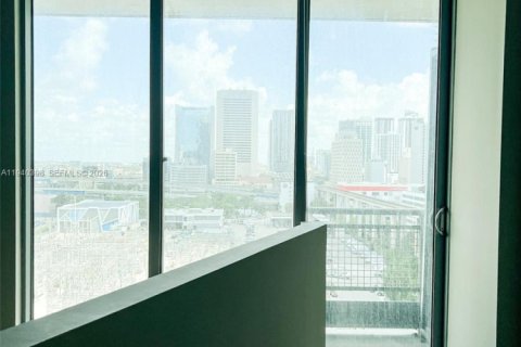 Copropriété à louer à Miami, Floride: 73.86 m2 № 1998288 - photo 13