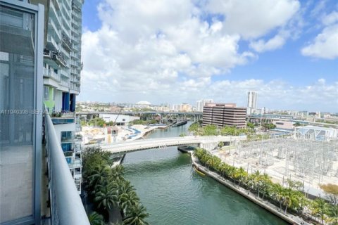 Copropriété à louer à Miami, Floride: 73.86 m2 № 1998288 - photo 3