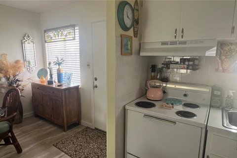 Copropriété à vendre à Bradenton, Floride: 2 chambres, 69.12 m2 № 1902132 - photo 5
