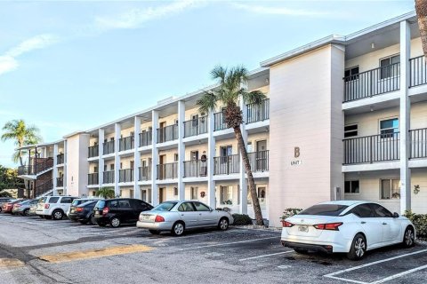 Copropriété à vendre à Bradenton, Floride: 2 chambres, 69.12 m2 № 1902132 - photo 1