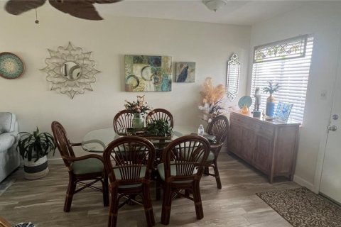 Copropriété à vendre à Bradenton, Floride: 2 chambres, 69.12 m2 № 1902132 - photo 8