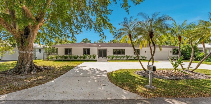 Casa en Coral Gables, Florida 3 dormitorios, 183.39 m2 № 1966193