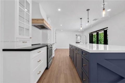 Casa en venta en Coral Gables, Florida, 3 dormitorios, 183.39 m2 № 1966193 - foto 18