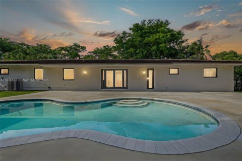 Casa en venta en Coral Gables, Florida, 3 dormitorios, 183.39 m2 № 1966193 - foto 26