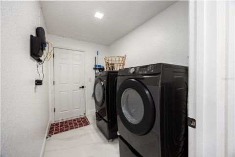 Villa ou maison à vendre à Ocala, Floride: 3 chambres, 148.36 m2 № 2141476 - photo 28