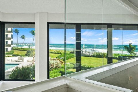 Condo in Palm Beach, Florida, 3 bedrooms  № 2158427 - photo 17