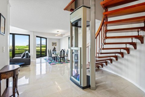 Condo in Palm Beach, Florida, 3 bedrooms  № 2158427 - photo 3