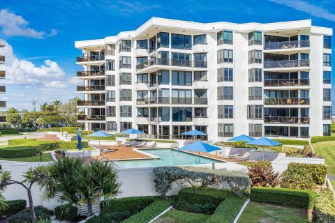 Condo in Palm Beach, Florida, 3 bedrooms  № 2158427 - photo 29