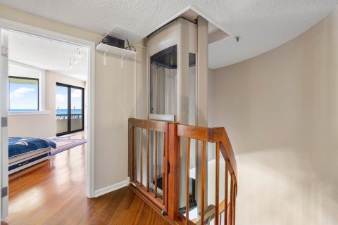 Condo in Palm Beach, Florida, 3 bedrooms  № 2158427 - photo 15