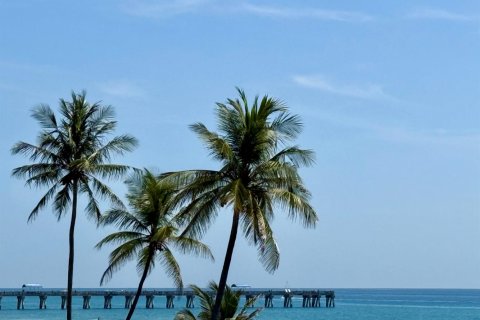 Condo in Palm Beach, Florida, 3 bedrooms  № 2158427