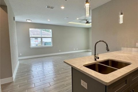 Apartment in Poinciana, Florida 3 bedrooms, 125.42 sq.m. № 2383319 - photo 12