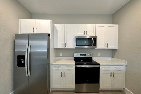 Apartment in Poinciana, Florida 3 bedrooms, 125.42 sq.m. № 2383319 - photo 14