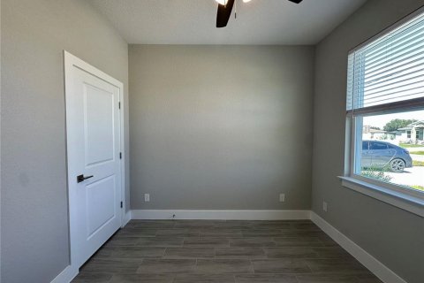 Apartment in Poinciana, Florida 3 bedrooms, 125.42 sq.m. № 2383319 - photo 20