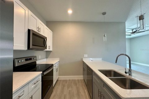 Apartment in Poinciana, Florida 3 bedrooms, 125.42 sq.m. № 2383319 - photo 15