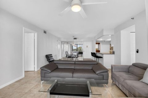 Condo in Boca Raton, Florida, 3 bedrooms  № 2088046 - photo 8