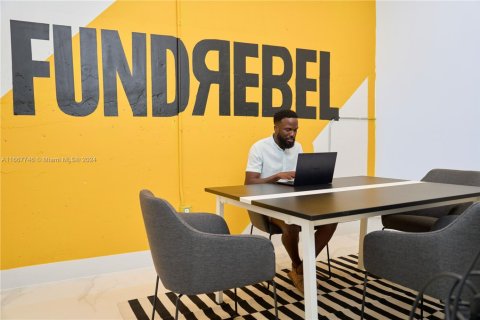 Снять в аренду виллу или дом в Холливуд, Флорида 2 спальни, 94.67м2, № 1977921 - фото 8