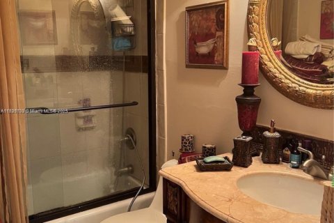 Снять в аренду коммерческую недвижимость в Санни-Айлс-Бич, Флорида 1 спальня, 65.5м2, № 1958769 - фото 24