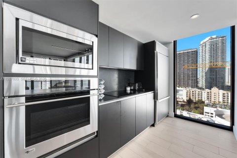 Купить кондоминиум в Майами, Флорида 2 спальни, 121.79м2, № 2048904 - фото 11