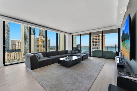 Купить кондоминиум в Майами, Флорида 2 спальни, 121.79м2, № 2048904 - фото 2