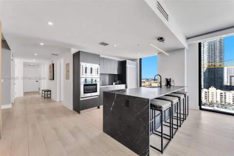 Купить кондоминиум в Майами, Флорида 2 спальни, 121.79м2, № 2048904 - фото 8
