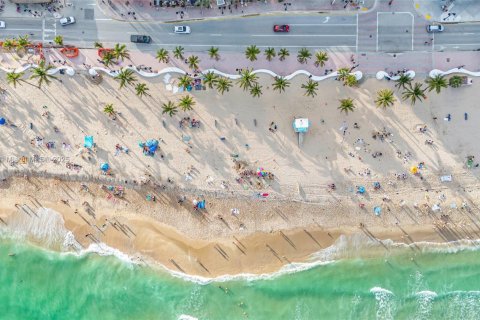 Condominio en venta en Fort Lauderdale, Florida, 1 dormitorio, 60.11 m2 № 1756583 - foto 5