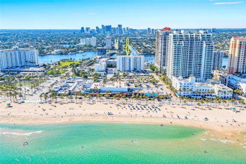 Condominio en venta en Fort Lauderdale, Florida, 1 dormitorio, 60.11 m2 № 1756583 - foto 1