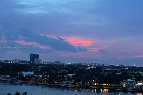 Condominio en venta en Fort Lauderdale, Florida, 1 dormitorio, 60.11 m2 № 1756583 - foto 15