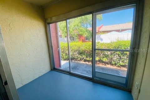 Apartment in Pinellas Park, Florida 2 bedrooms, 97.45 sq.m. № 2236442 - photo 24