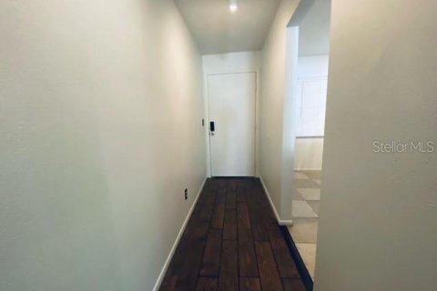 Apartment in Pinellas Park, Florida 2 bedrooms, 97.45 sq.m. № 2236442 - photo 6