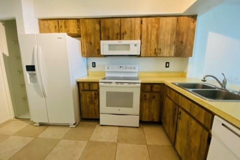 Apartment in Pinellas Park, Florida 2 bedrooms, 97.45 sq.m. № 2236442 - photo 9