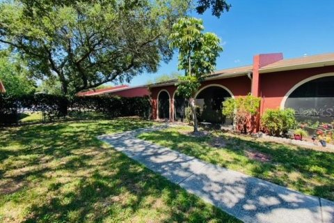Apartment in Pinellas Park, Florida 2 bedrooms, 97.45 sq.m. № 2236442 - photo 3