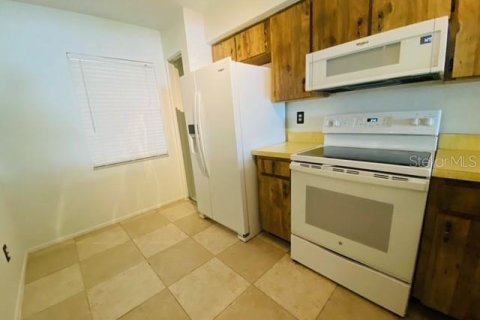 Apartment in Pinellas Park, Florida 2 bedrooms, 97.45 sq.m. № 2236442 - photo 8