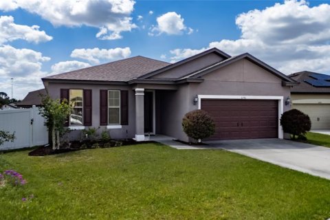 House in Polk City, Florida 4 bedrooms, 183.76 sq.m. № 2092756 - photo 4