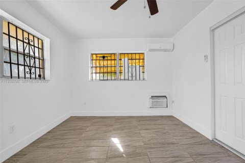 Снять в аренду квартиру в Майами, Флорида 2 спальни, 145.39м2, № 1989187 - фото 20