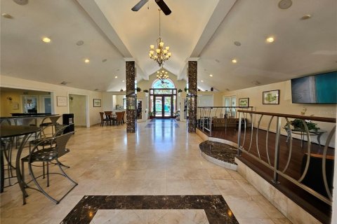 Condo in Saint Petersburg, Florida, 2 bedrooms № 2115536 - photo 22