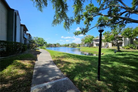 Condo in Saint Petersburg, Florida, 2 bedrooms № 2115536 - photo 28
